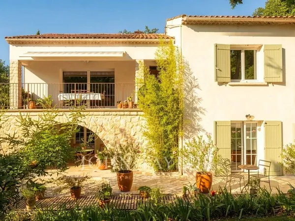 Maison de luxe 7 pièces 236 m²
