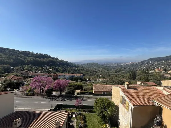 Spacieux 1 Pièces avec vue panoramique