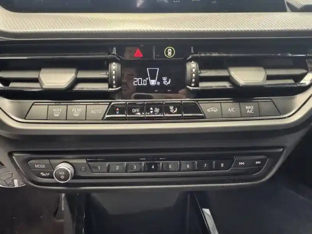 Bmw Serie 1 118d 150 ch bva8 — photo 35