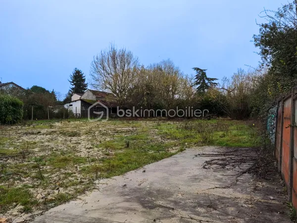 Terrain 475 m²