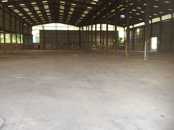 Halls industriels 7000 m2