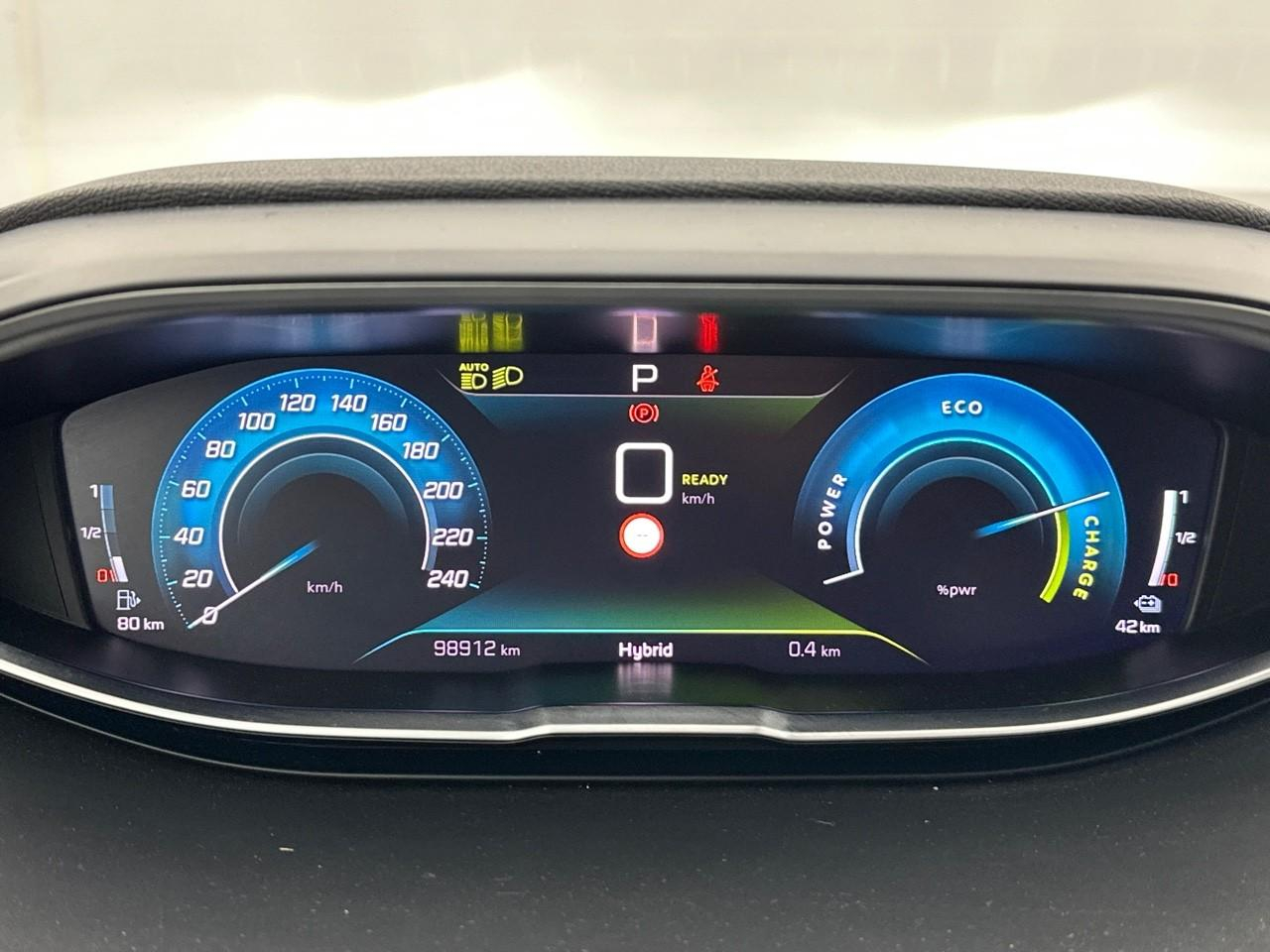 Peugeot 3008 hybrid 225 e-eat8 allure pack — photo 21