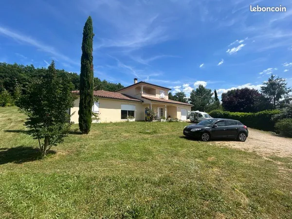 Maison 7 pièces 205 m2
