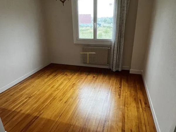 Maison 8 pièces 102 m²