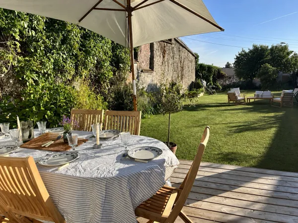 Maison ancienne rénovée 130 m² - 3 chambres - jardin - DPE C