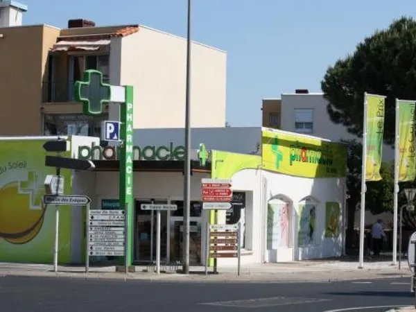 Local commercial 1 pièce 200 m²