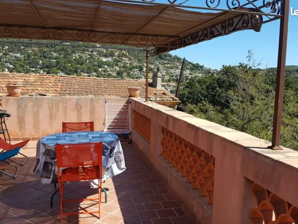 Appart 45 m2 et terrasse 25m2