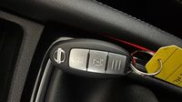 Nissan Qashqai 1.3 DIG-T 140ch N-Connecta 2019 + Pack Design — photo 16