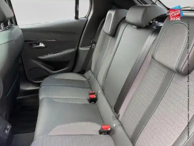 Peugeot 208 1.5 bluehdi 100ch s&amp;s allure pack — photo 11