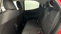Toyota Yaris 116h Design 5p MY22 — photo 13