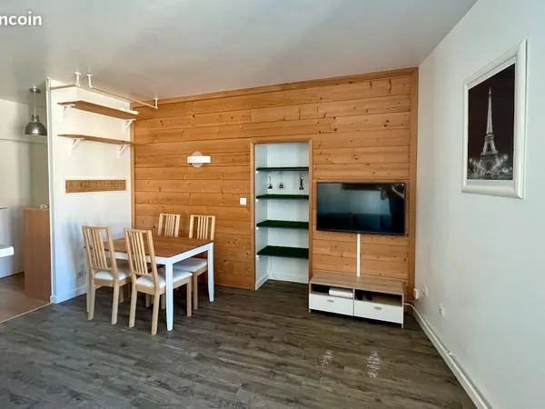 MEUBLÉ DE 39 m² PLEIN CENTRE VILLE