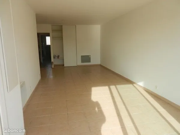 Grand T2 à louer