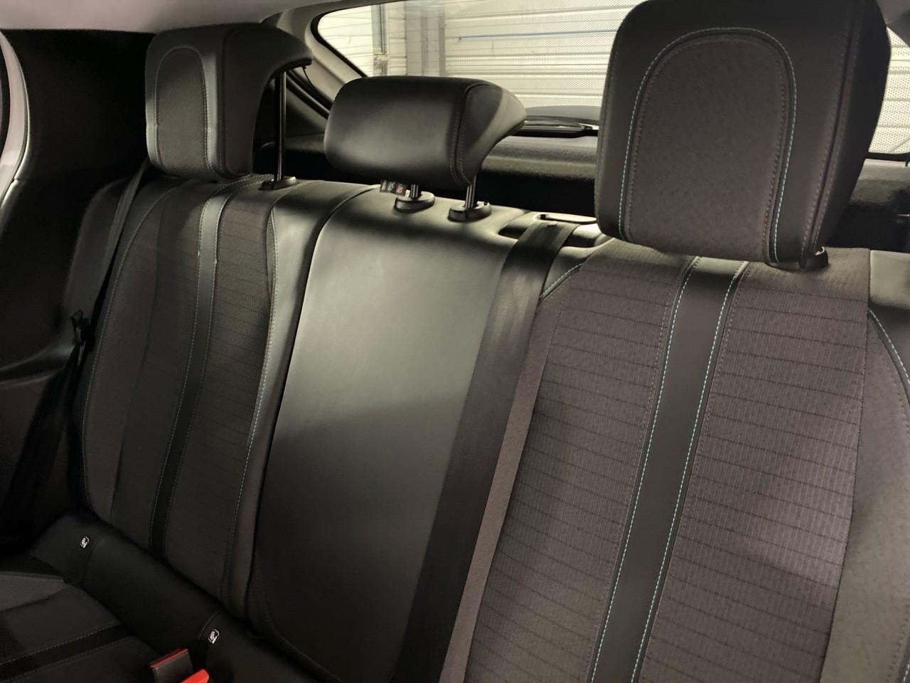 Peugeot 208 puretech 100 s&s eat8 allure — photo 13