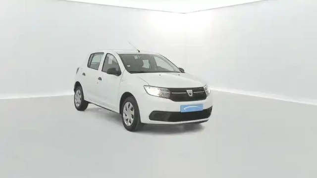 Dacia Sandero sce 75 — photo 37