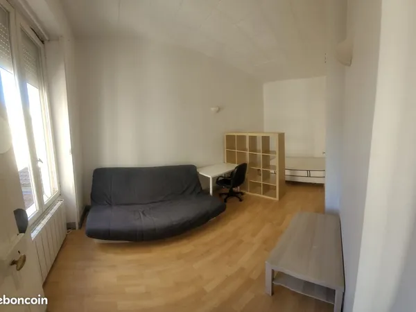 A vendre F1 métro saxe direct propriétaire 28m2