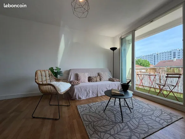 Pont-de-Claix T3 lumineux 55 m² avec balcon