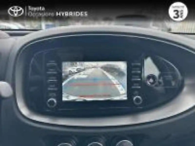 Toyota Aygo x 1.0 vvt-i 72ch dynamic my23 — photo 5