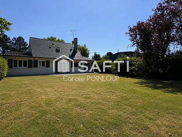 Maison d'environ 147 m² située dans une résidence très recherchée
