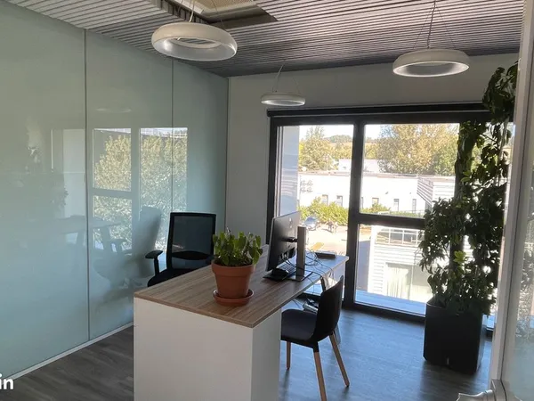A vendre ou à louer bureaux 236m2