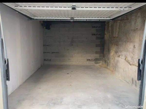 Garage 15m2 Talence Medoquine