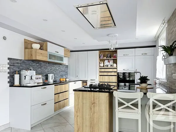 Maison 6 pièces 180 m²