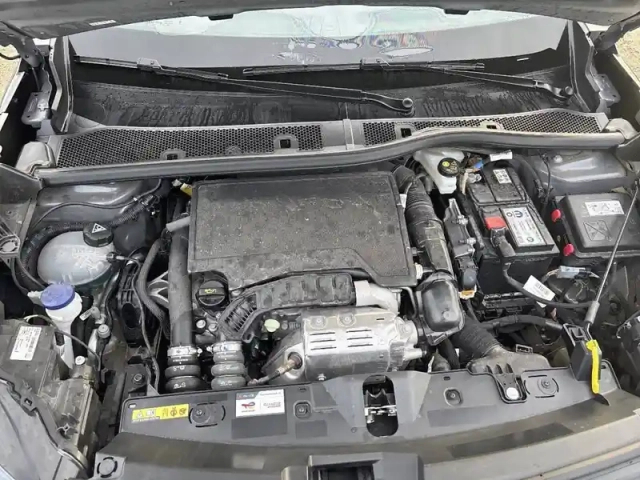 Peugeot 2008 puretech 100 s&amp;s bvm6 — photo 13