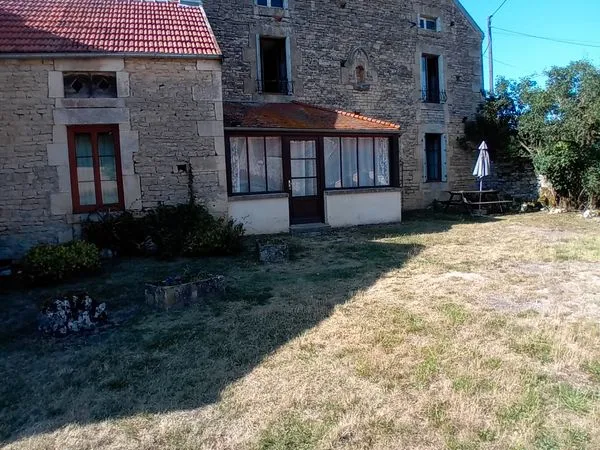 Maison meublée, charges comprises