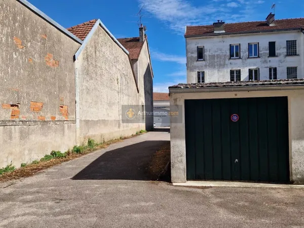 Stationnement Location Langres   50€