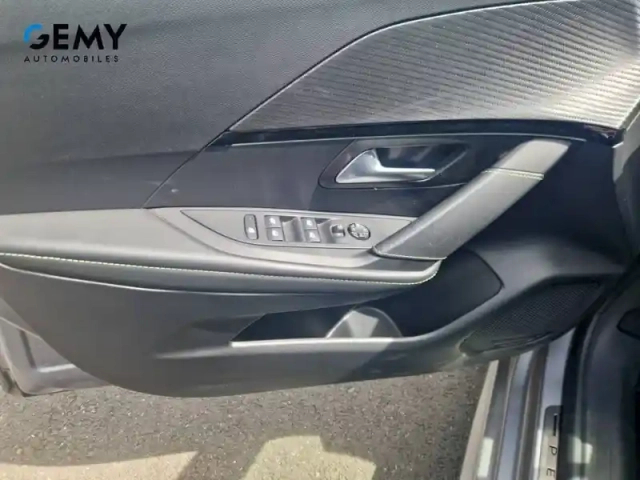 Peugeot 208 puretech 100 s&amp;s eat8 — photo 12