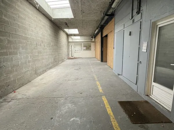 Entrepôt 255 m² Villejuif