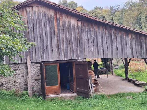 Grange semi-aménagée en basses-Pyrénées