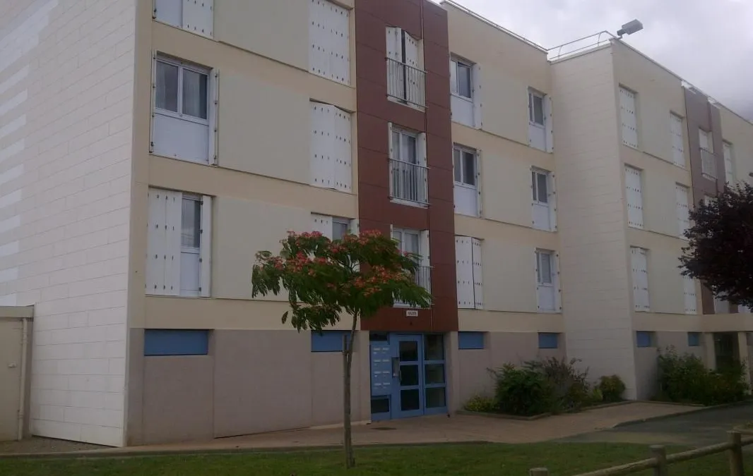 Photo 1