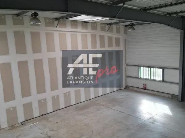 LOCAL D'ACTIVITE 372 m² DONGES