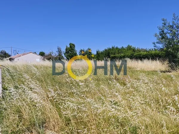 Terrain 758 m² Sécheras