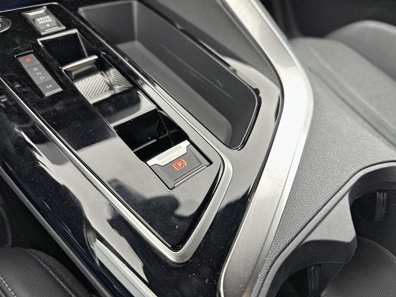 Peugeot 3008 puretech 130ch s&s eat8 allure pack — photo 29