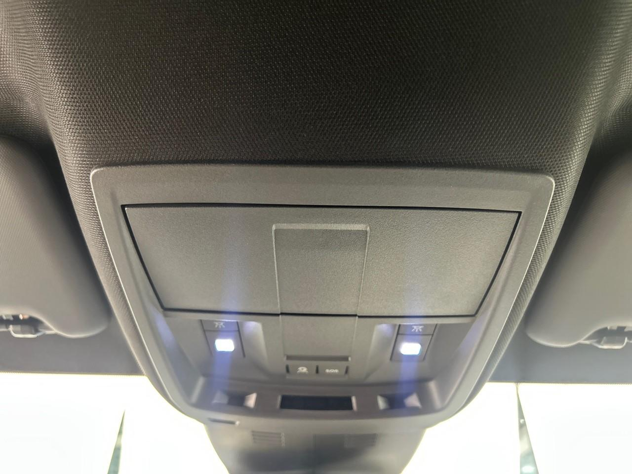 Peugeot 3008 hybrid 145 e-dcs6 gt — photo 30