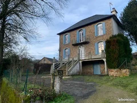 Loue maison de caractère + dépendances