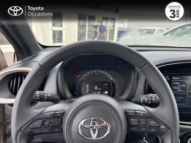Toyota Aygo X 1.0 vvt-i 72ch design my23 — photo 13