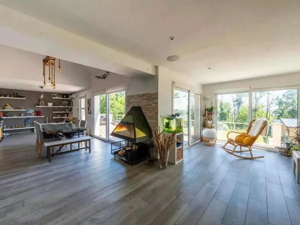 Villa exceptionnelle à Linas