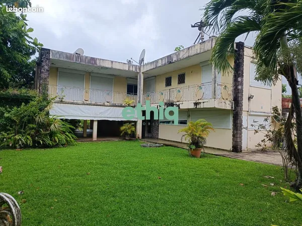 Maison 8 pièces 185 m²