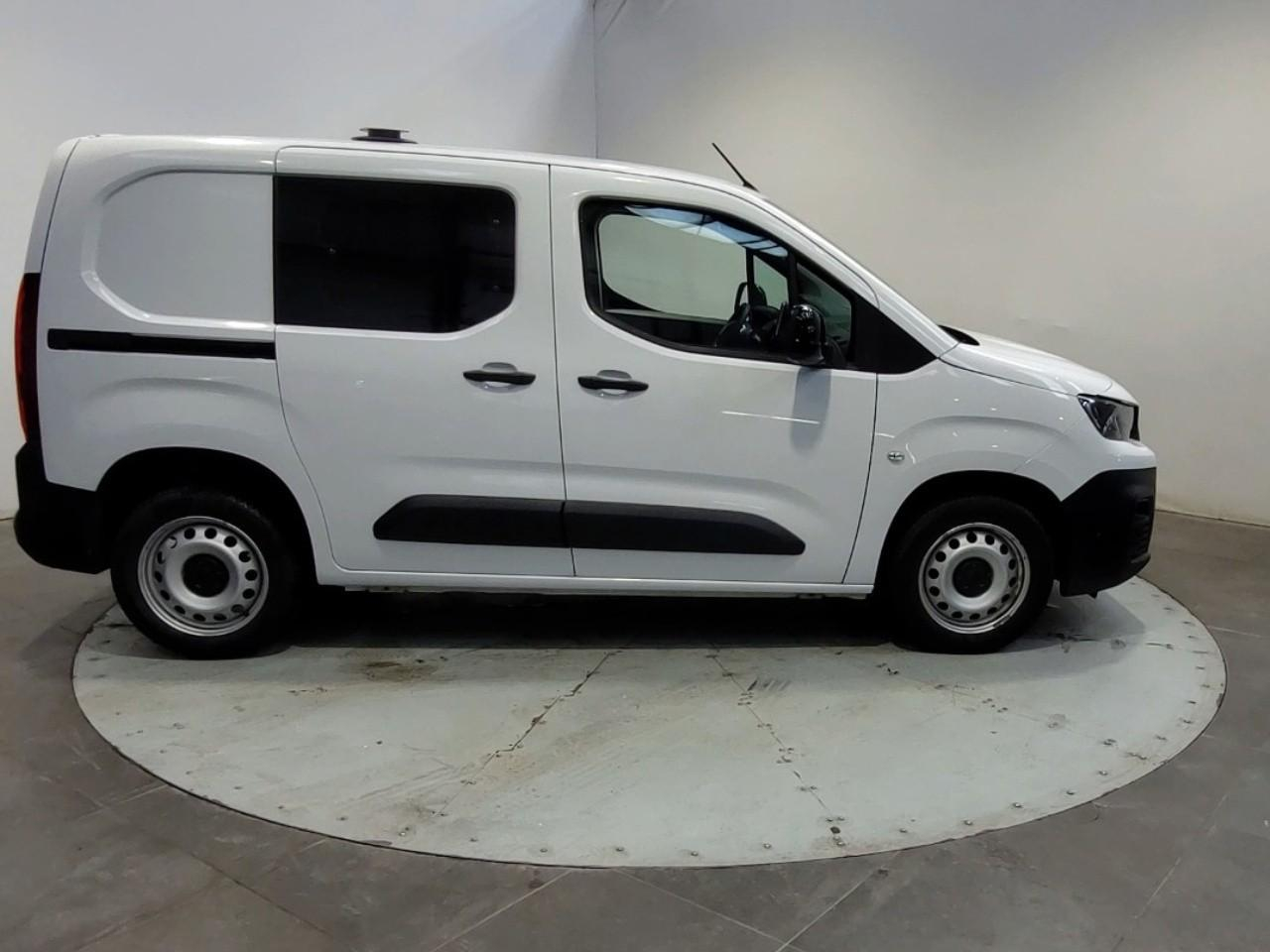 Peugeot Partner fourgon m 950 kg bluehdi 130 s&s eat8 — photo 6