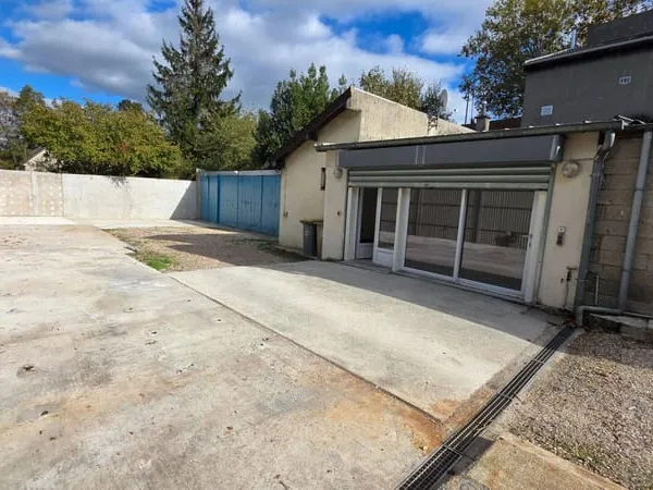 Terrain 400 m²