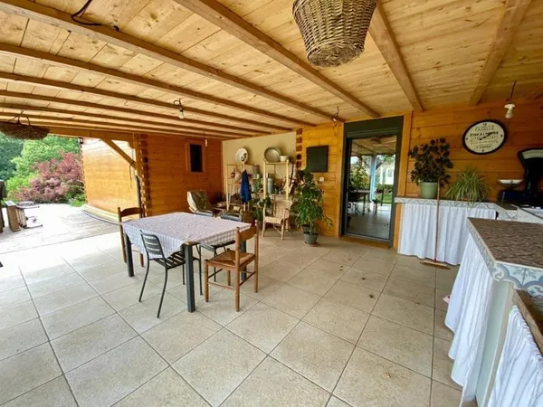 Maison bois au Bugue