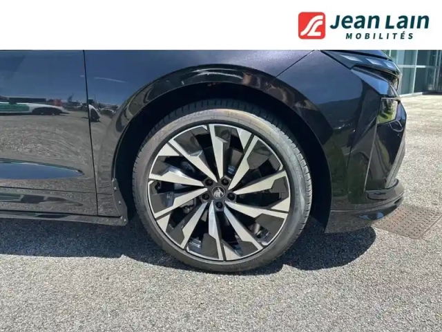 Skoda Enyaq 85 — photo 9