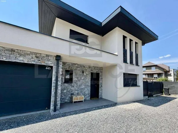 Maison 5 pièces 127 m²