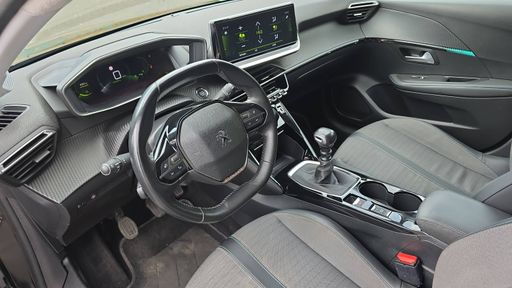 Peugeot 208 1.2 PureTech 100 - Allure – 2021 – 54998 km – Essence – Boîte Manuelle — photo 19