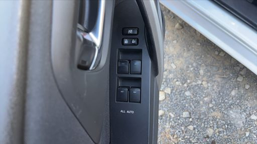 Toyota Auris 1.4 D-4D 90 - Business – 2015 – 149965 km – Diesel – Boîte Manuelle — photo 8