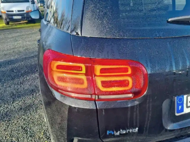 Citroën C5 Aircross hybride rechargeable 225 s&amp;s e-eat8 — photo 28