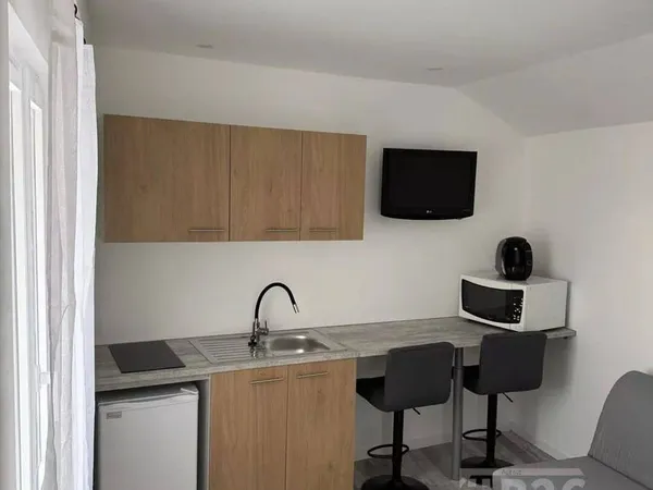 Studio 1 pièce 12 m²