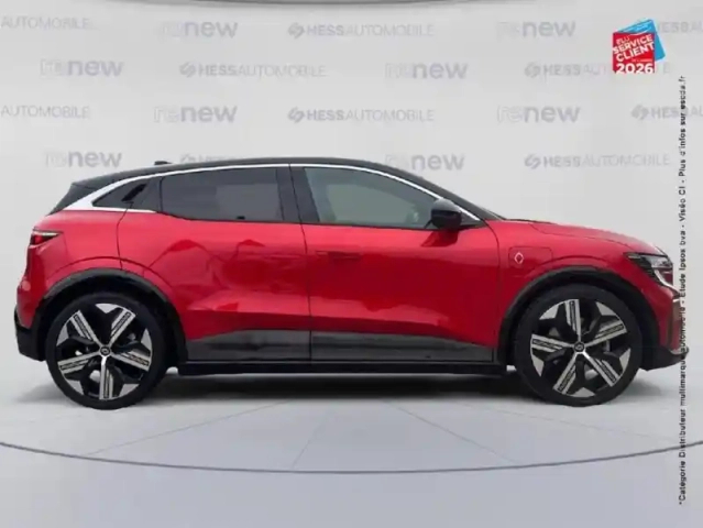 Renault Megane e-tech electric ev60 220ch iconic super charge — photo 4